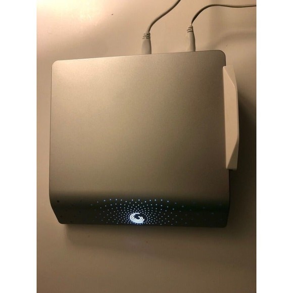 Seagate FreeAgent Desk 500 GB External Hard Drive - Silver (ST305004FDA2E1-RK) - Picture 1 of 8